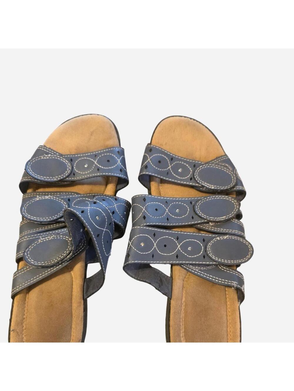 i love comfort bllue leather sandals with white stitching